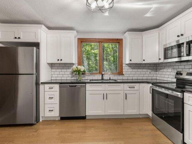 house with 3 bedroom, Osterville MA ES104946871