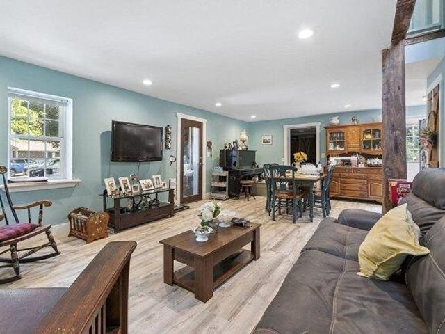 house with 3 bedroom, Orange MA ES105386496