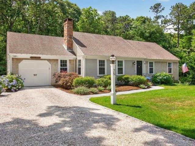 house with 3 bedroom, Orleans MA ES104835627
