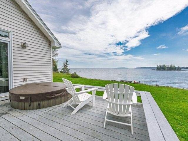 house with 3 bedroom, Owls Head ME ES104832814