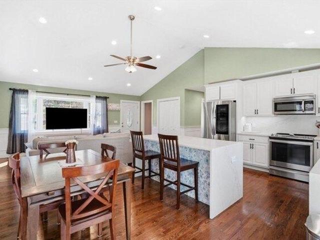 house with 3 bedroom, Palmer MA ES105578504