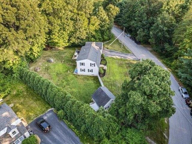 house with 3 bedroom, Pembroke NH ES105315344
