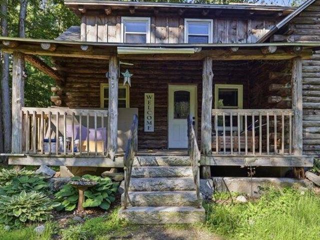 house with 3 bedroom, Pembroke NH ES105418511