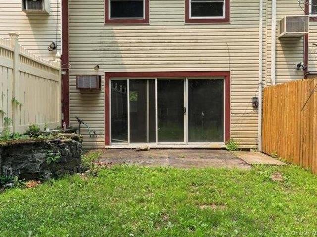 house with 3 bedroom, Peekskill NY ES105317726