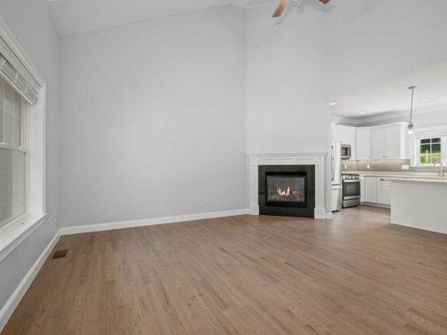 house with 3 bedroom, Pepperell MA ES105548612