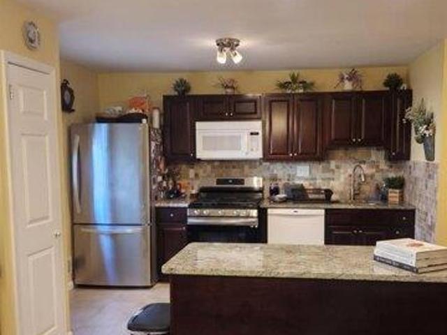house with 3 bedroom, Perth Amboy NJ ES105276507