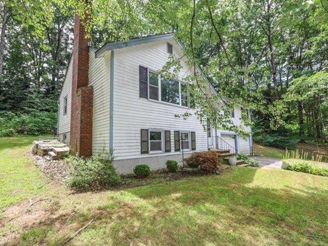 house with 3 bedroom, Peterborough NH ES105537322