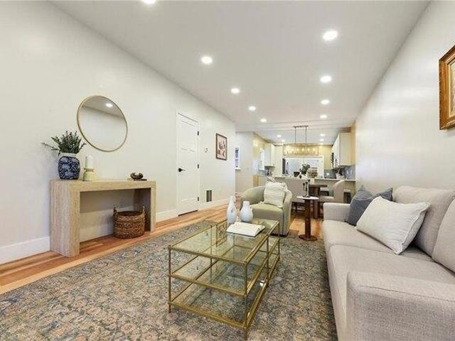 house with 3 bedroom, Pittsburgh PA ES103621852