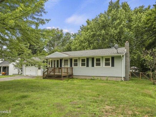 house with 3 bedroom, Pittsfield MA ES104510280