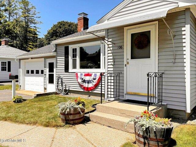 house with 3 bedroom, Pittsfield MA ES104539991