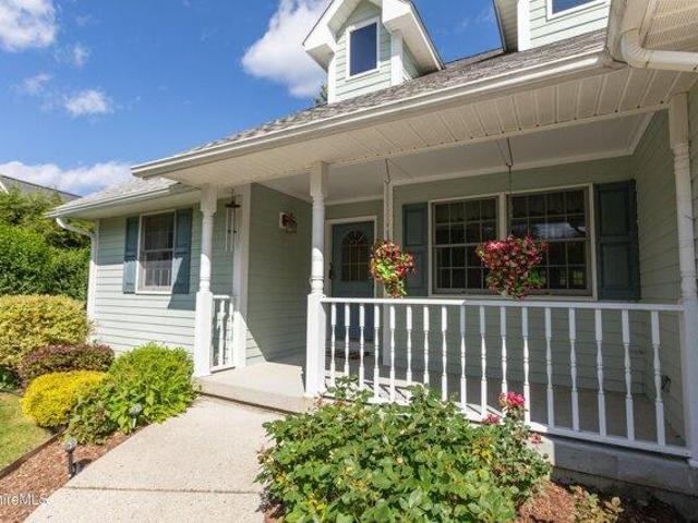 house with 3 bedroom, Pittsfield MA ES104541620
