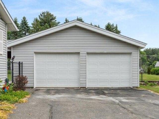 house with 3 bedroom, Pittsfield MA ES104542533