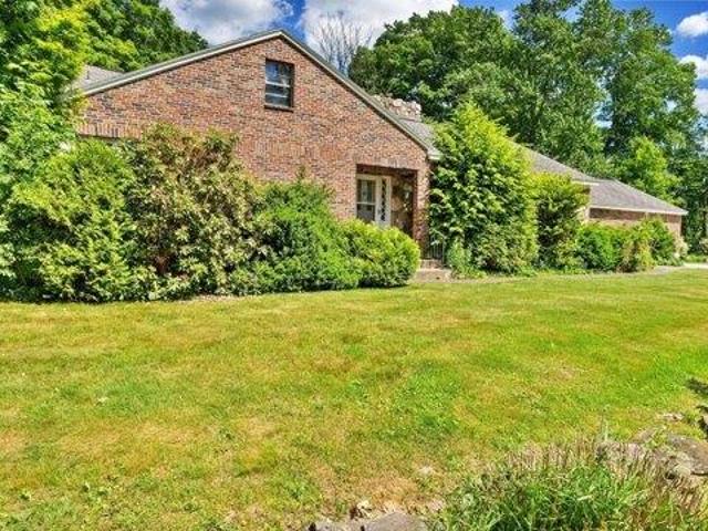 house with 3 bedroom, Pittsfield MA ES104607257