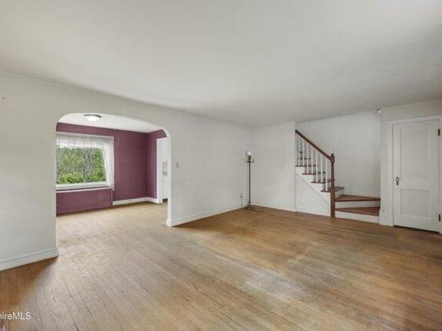 house with 3 bedroom, Pittsfield MA ES105438603