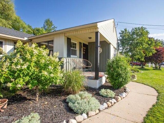 house with 3 bedroom, Pittsfield MA ES105442842