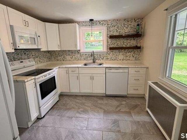 house with 3 bedroom, Pomfret CT ES104408385