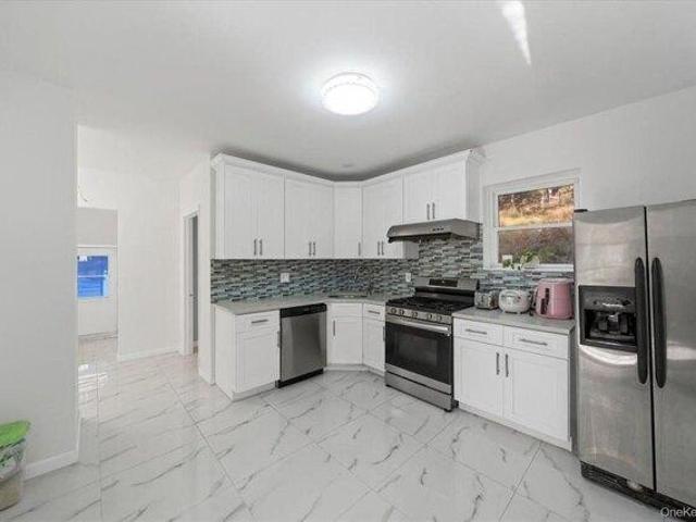 house with 3 bedroom, Port Jervis NY ES105291650