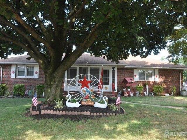house with 3 bedroom, Port Reading NJ ES105713196
