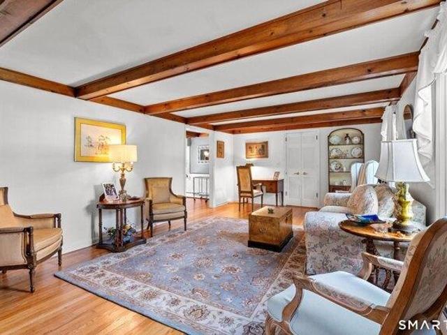 house with 3 bedroom, Portland CT ES105416880