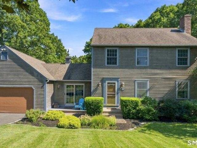 house with 3 bedroom, Portland CT ES105612130