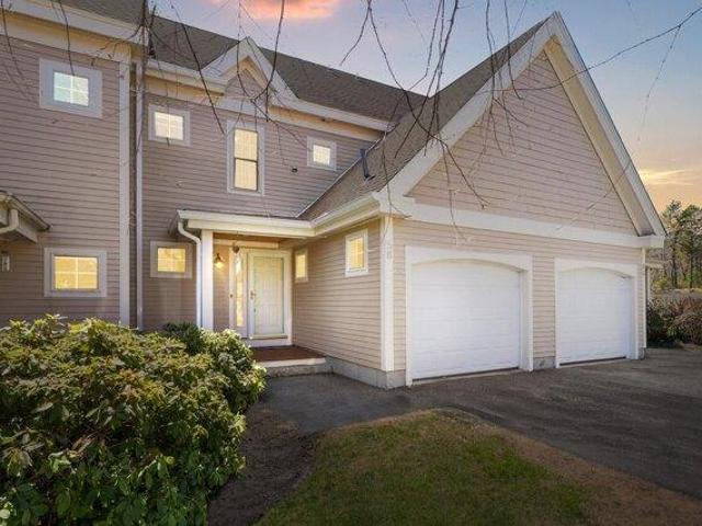 house with 3 bedroom, Portland ME ES105869314