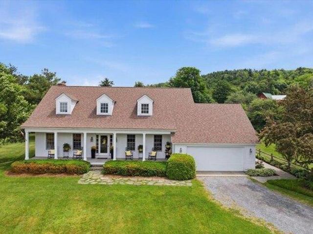 house with 3 bedroom, Pownal VT ES104570035