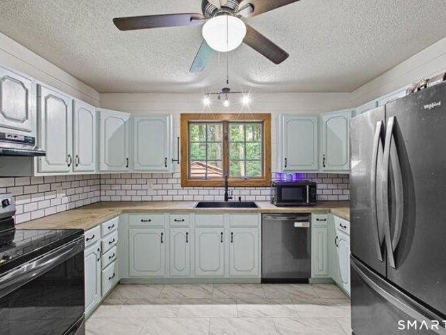 house with 3 bedroom, Plainfield CT ES105574183