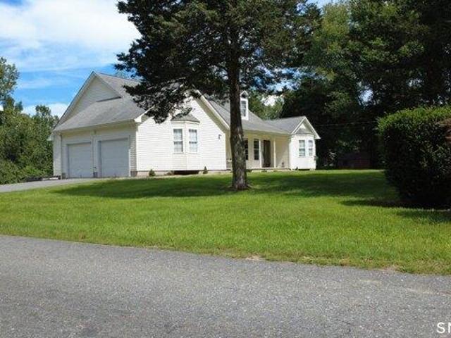 house with 3 bedroom, Plainfield CT ES106053822