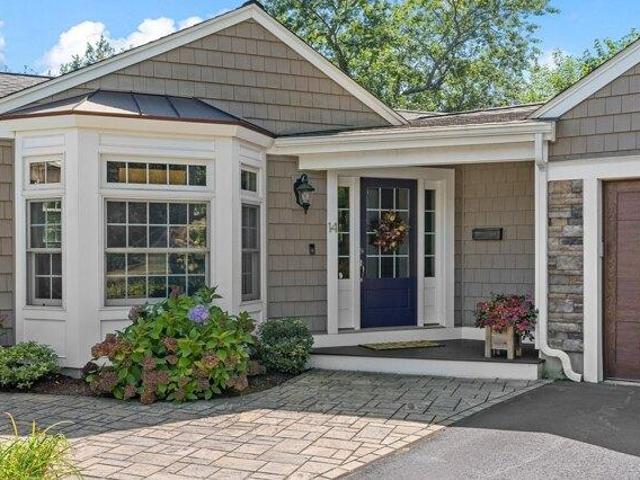 house with 3 bedroom, Plymouth MA ES105550232