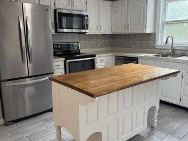 house with 3 bedroom, Plymouth MA ES105652496