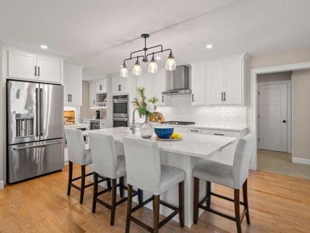 house with 3 bedroom, Plymouth MA ES105611577