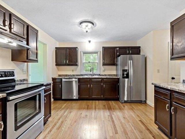 house with 3 bedroom, Plymouth MA ES105629404