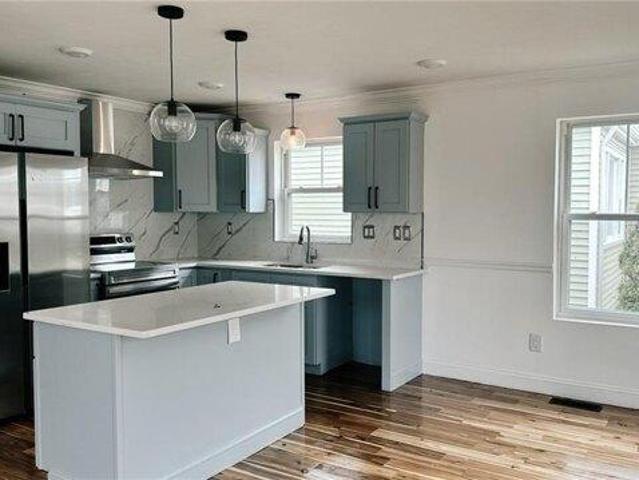 house with 3 bedroom, Providence RI ES104811124