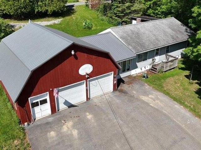 house with 3 bedroom, Presque Isle ME ES104477777