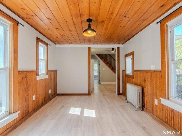 house with 3 bedroom, Putnam CT ES104443007