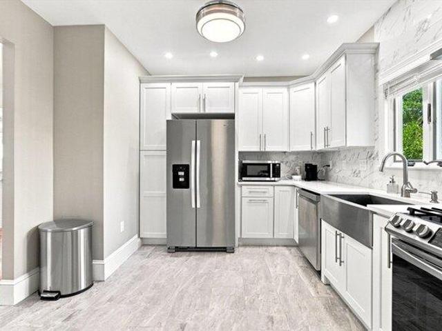 house with 3 bedroom, Quincy MA ES104649854
