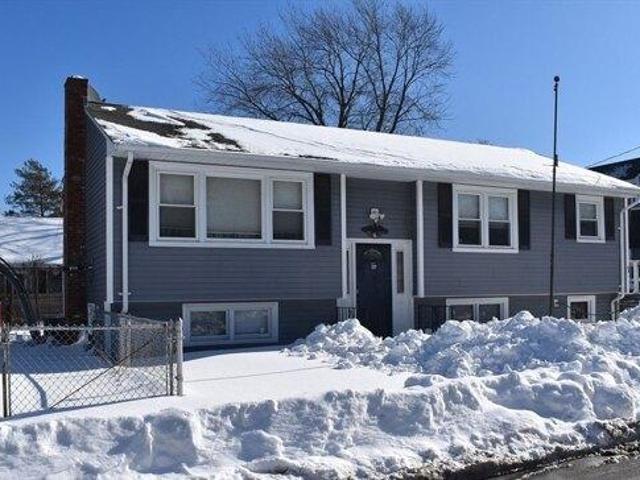 house with 3 bedroom, Quincy MA ES105416808