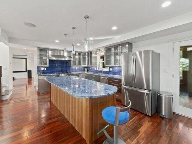 house with 3 bedroom, Quincy MA ES105562288