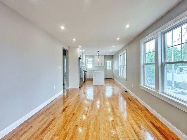 house with 3 bedroom, Quincy MA ES105633494
