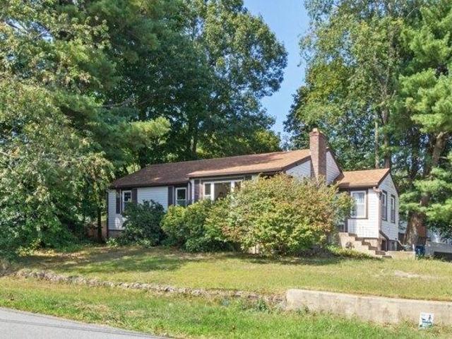 house with 3 bedroom, Randolph MA ES105532213