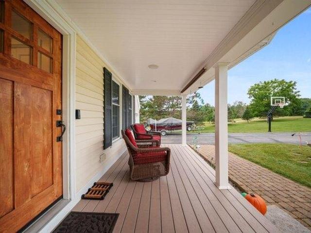 house with 3 bedroom, Raymond NH ES105497736