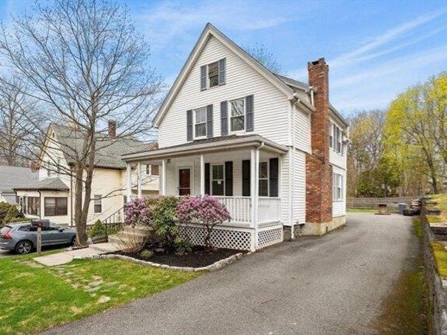 house with 3 bedroom, Reading MA ES105516471