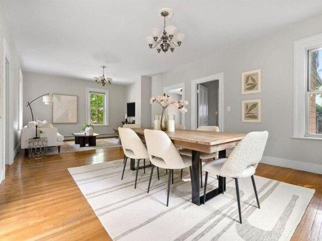 house with 3 bedroom, Reading MA ES105537238
