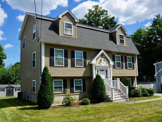 house with 3 bedroom, Reading MA ES105609835