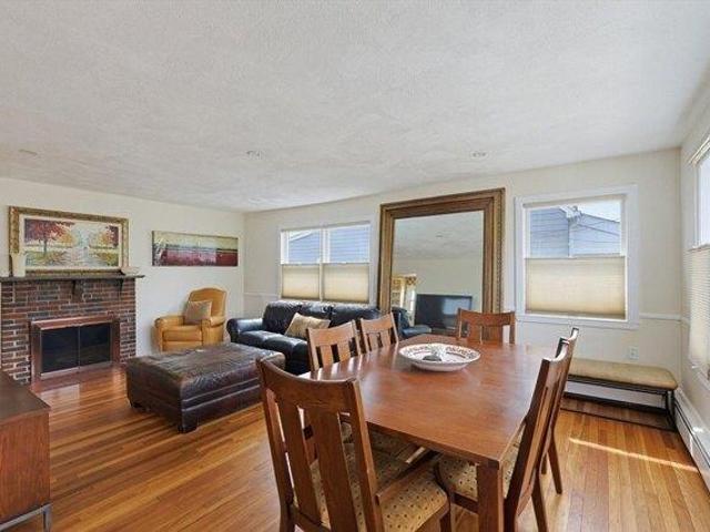 house with 3 bedroom, Revere MA ES105401379
