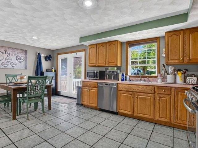 house with 3 bedroom, Revere MA ES105533631