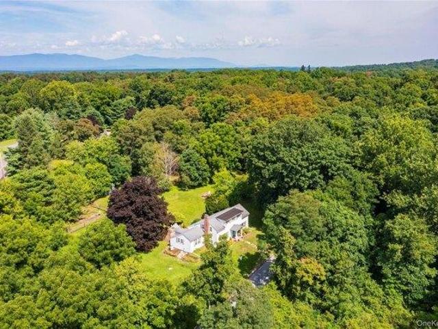 house with 3 bedroom, Rhinebeck NY ES105287041