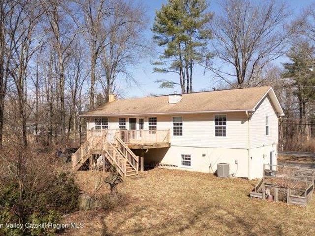 house with 3 bedroom, Rhinebeck NY ES105290202