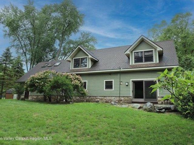 house with 3 bedroom, Rhinebeck NY ES105291372