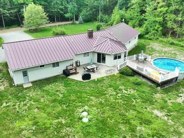 house with 3 bedroom, Rindge NH ES105536499